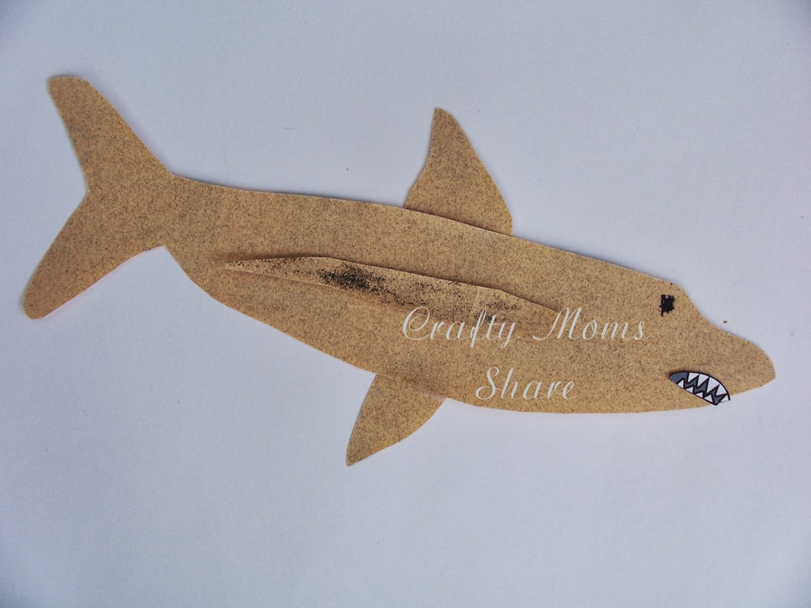 Crafty Moms Share Shark Exploration of Underwater Creatures