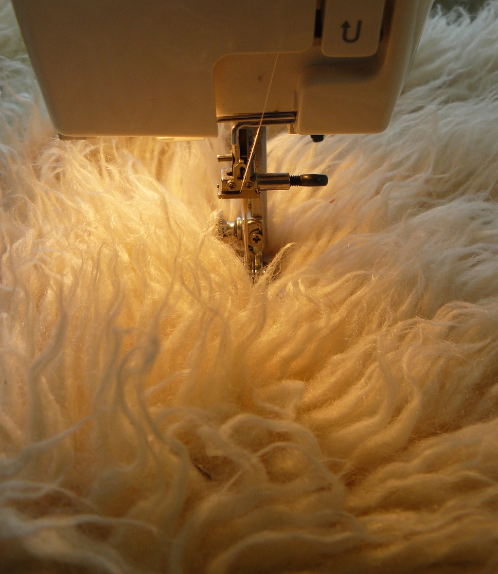 Bibliophilia How to make a flokatistyle rug