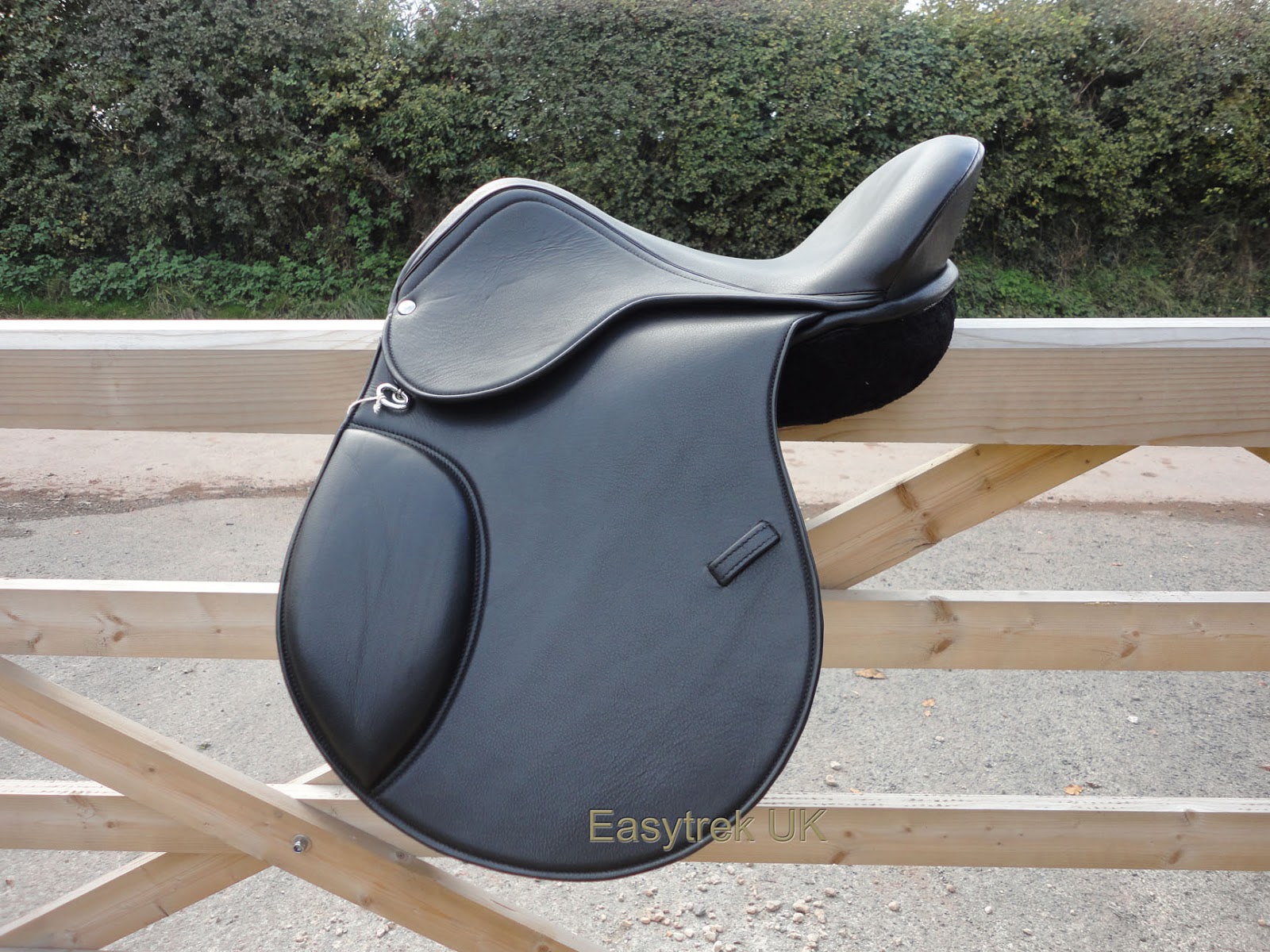 Easytrek Treeless Saddles