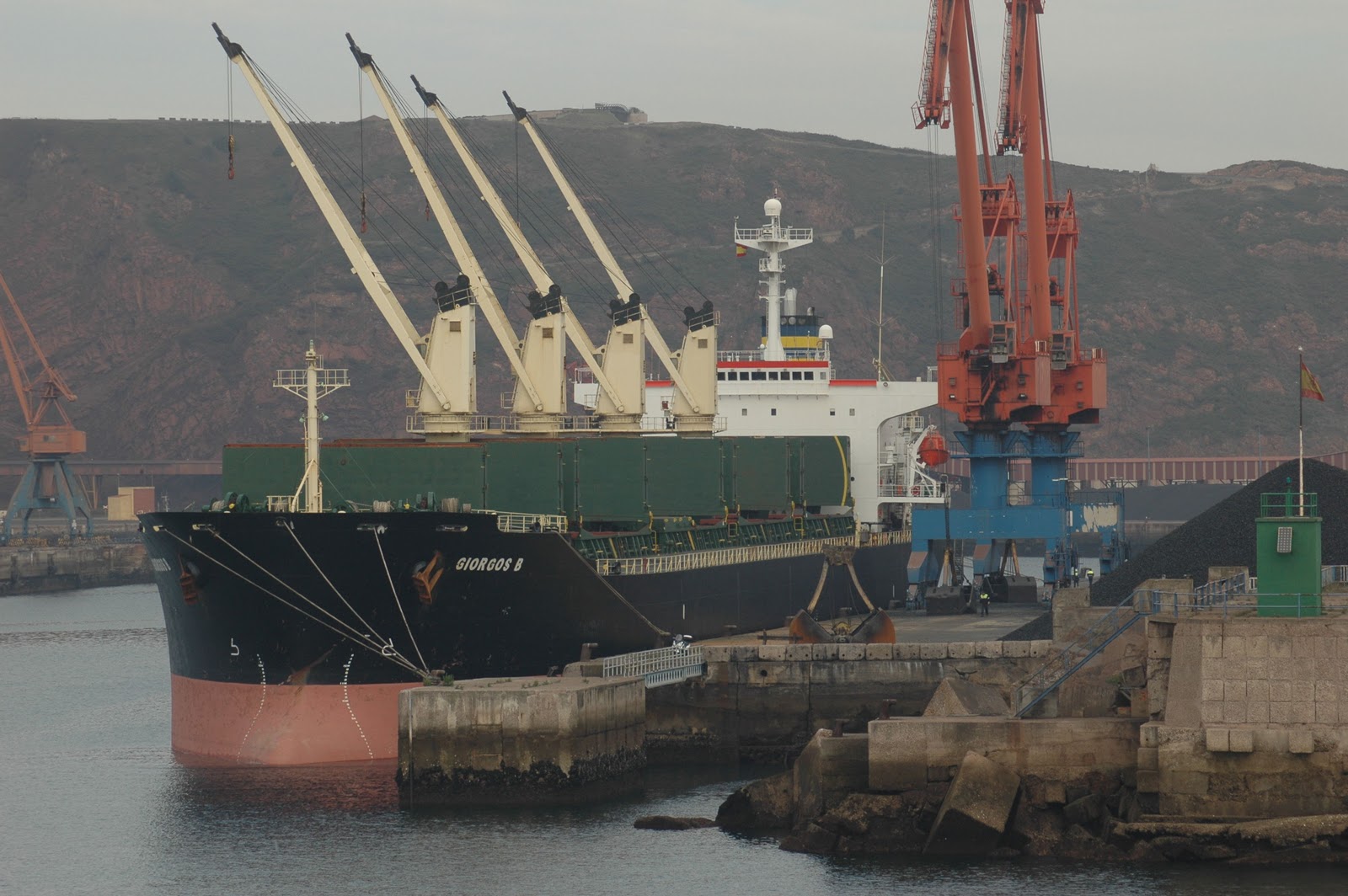 vmfalifesailingcruiseferries.blogspot.co.uk Ships at the Spanish Port