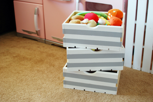 play kitchen food storage ideas