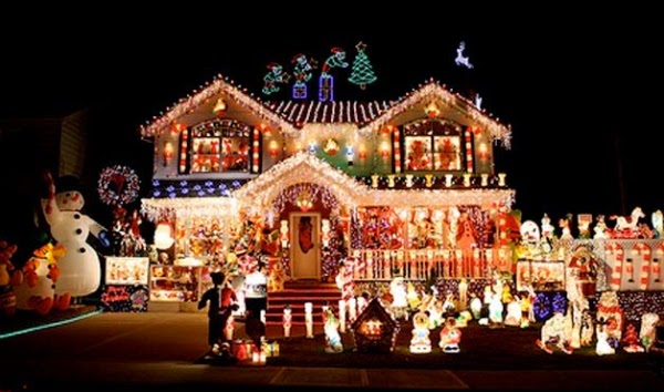 Angles Comic Café: Dec 14th €“ The Peanuts & Christmas Decorations A common problem though is that many people do not have enough electrical plugs. - Angles Comic Café: Dec 14th €“ The Peanuts & Christmas Decorations