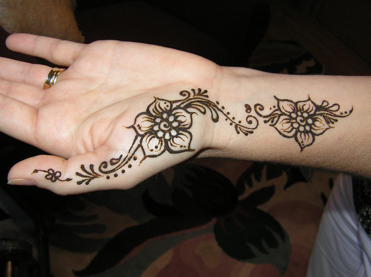 Easy Henna Tattoos ~ Design