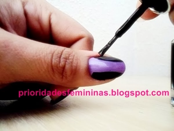 Nail art de corpete fazendo a cintura, unha decoração
