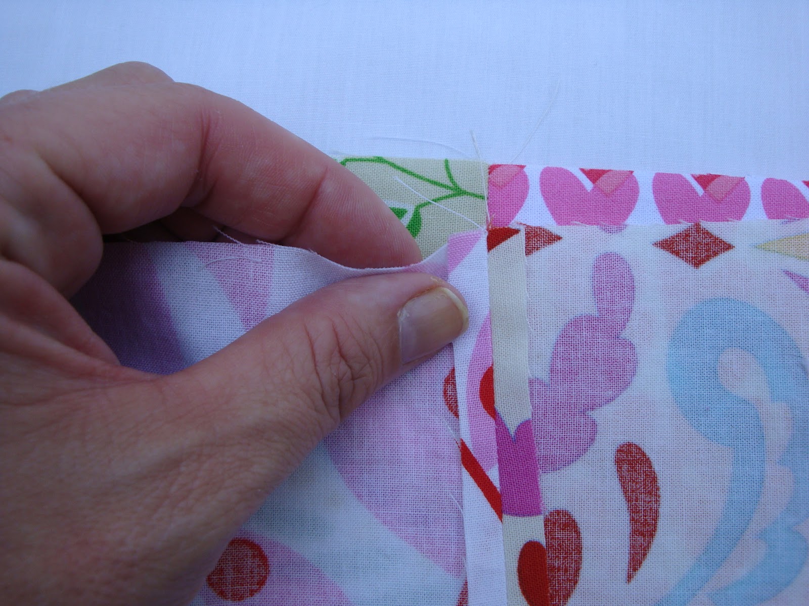 TEXTILE TROLLEY How to make a patchwork baby blanket (no quilting