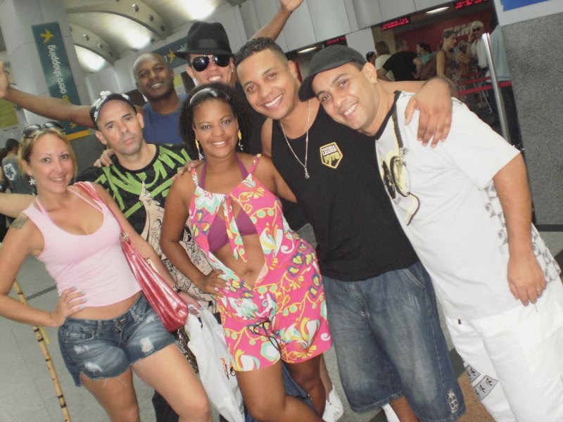 Hot In Cleveland Cast & Crew 2012 Hot In Cleveland Cast & Crew 2012