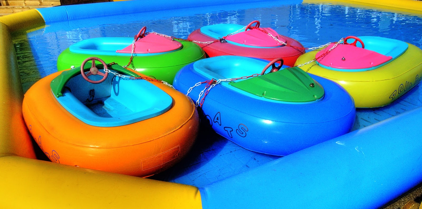 Dark Derek's Deluge Aqua Boats, Level Seven and Argiope Anasuja