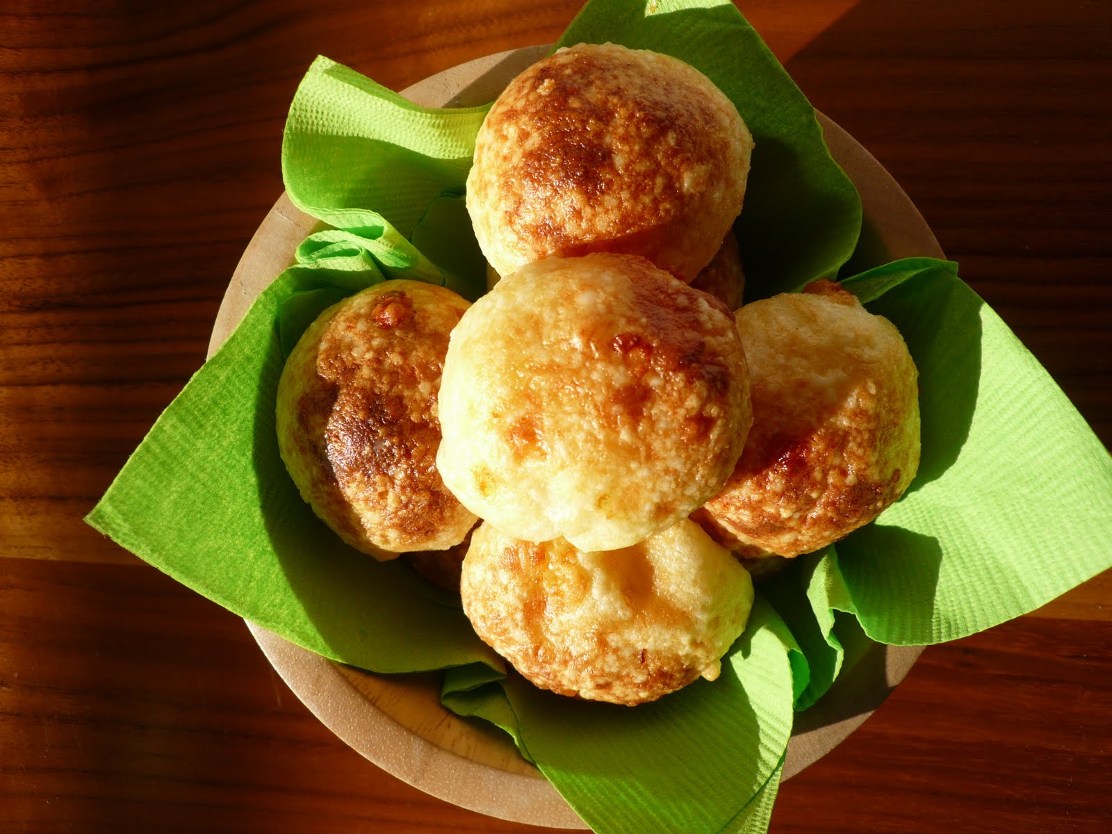Pão de Queijo de Tapioca Brazilian cheese bread