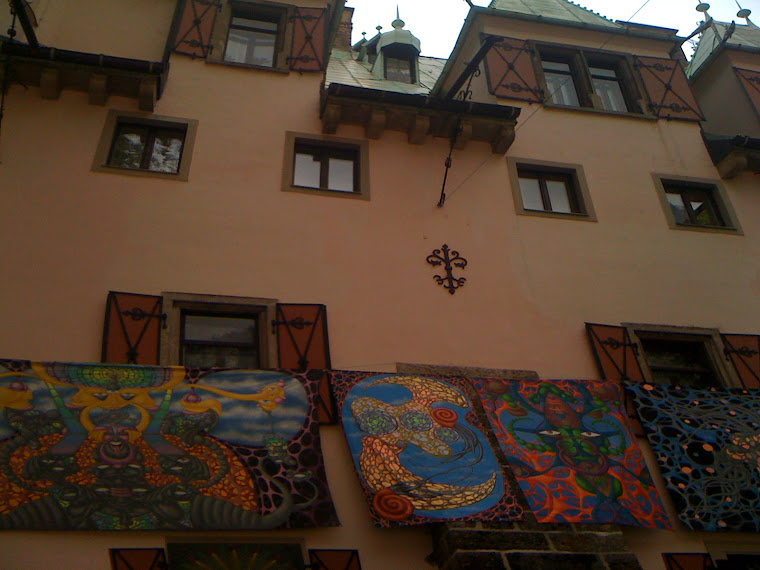 Kunst an der Schlossmauer