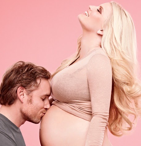 BBC.CNN WORLD NEWS: Pregnant Jessica Simpson Gets Nude for Elle, Reveals  Baby's Sex