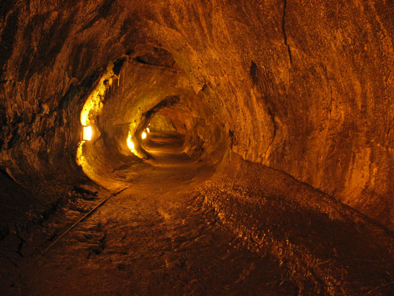 12 Imágenes de túneles sorprendentes formados por lava  Im%25C3%25A1genes+de+t%25C3%25BAneles+sorprendentes+formados+por+lava+03