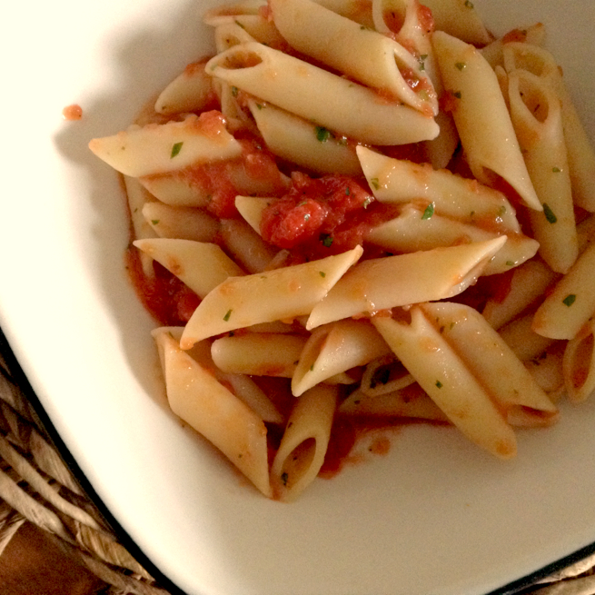 the fancy life Foodie Friday {Fresh Pasta Sauce}