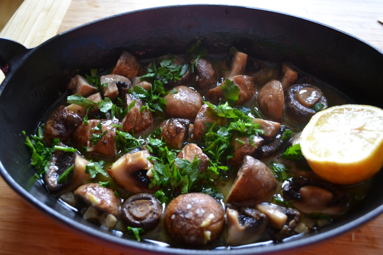 Hardly Housewives: Oven Roasted Mushrooms