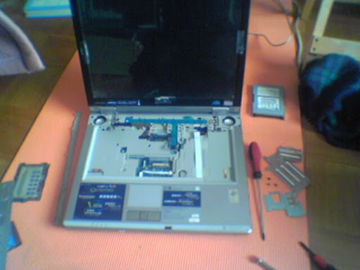 QOSMIO E10