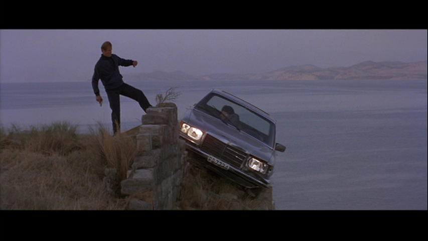 For-Your-Eyes-Only-James-Bond-Roger-Moor