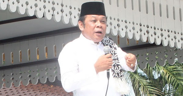 Al Ikhlas Bunta Biografi KH Zainudin MZ &quot;Sang Da�i