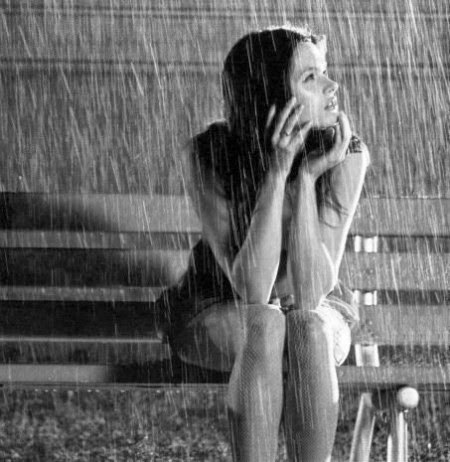 Tentang Hujan - Cerpen Cinta