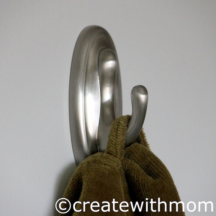 Create With Mom Command 3M hooks