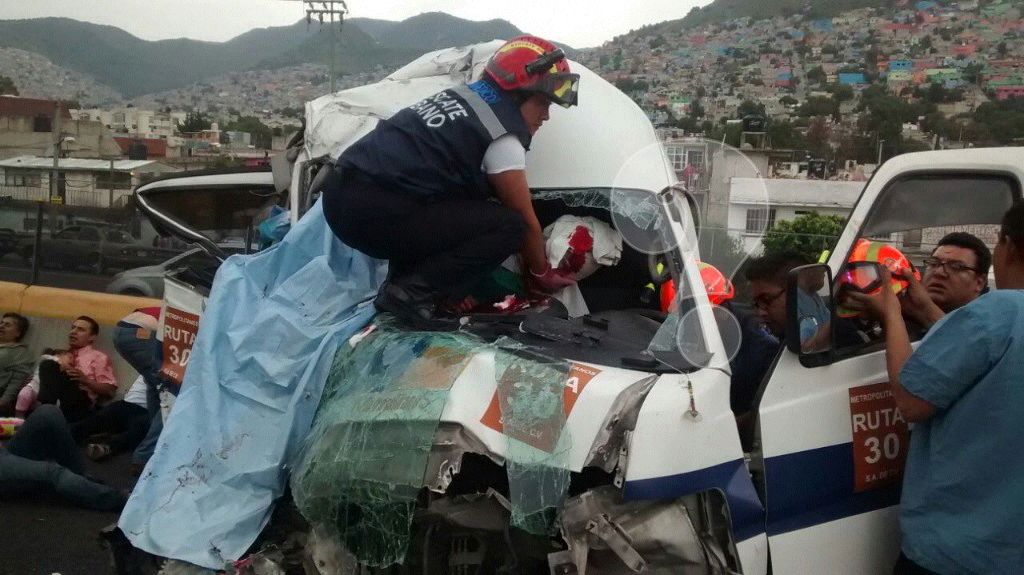 Dos Muertas y 7 Lesionados en Accidente en la Mèxico-Pachuca.