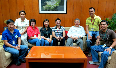 IRRI Filipino scientists' group meets with new communications and