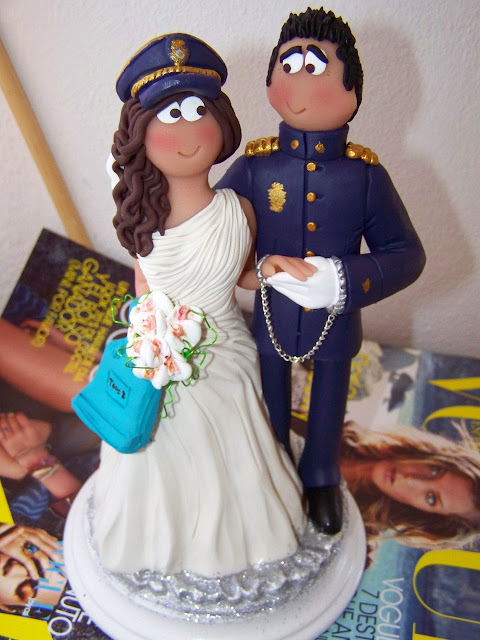 Figuras personalizadas  novio uniforme de gala policia nacional laura guarnieri