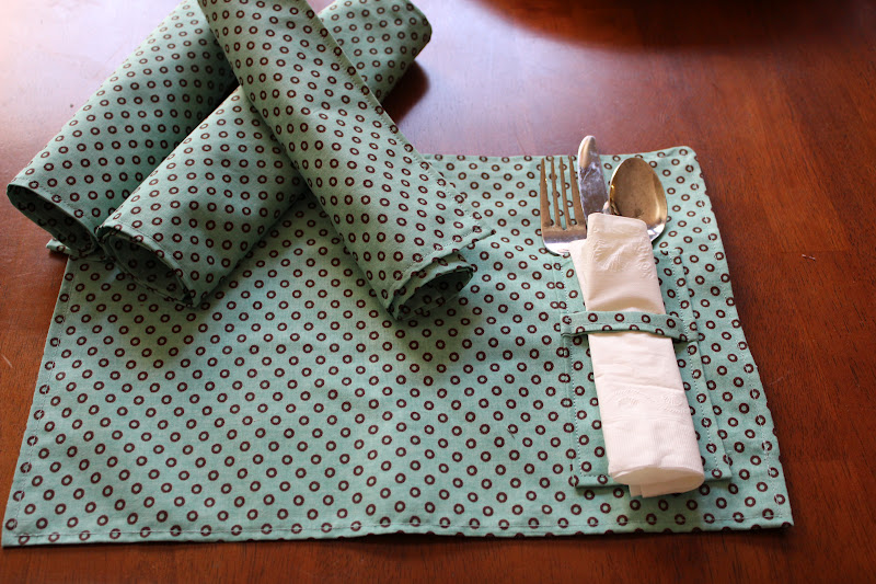 Life's Abundant Adventures Adventures in Sewing Picnic Placemats