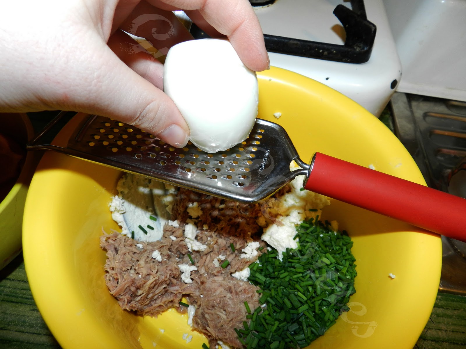 guilty pleasures Tuna and feta dip (or spread)