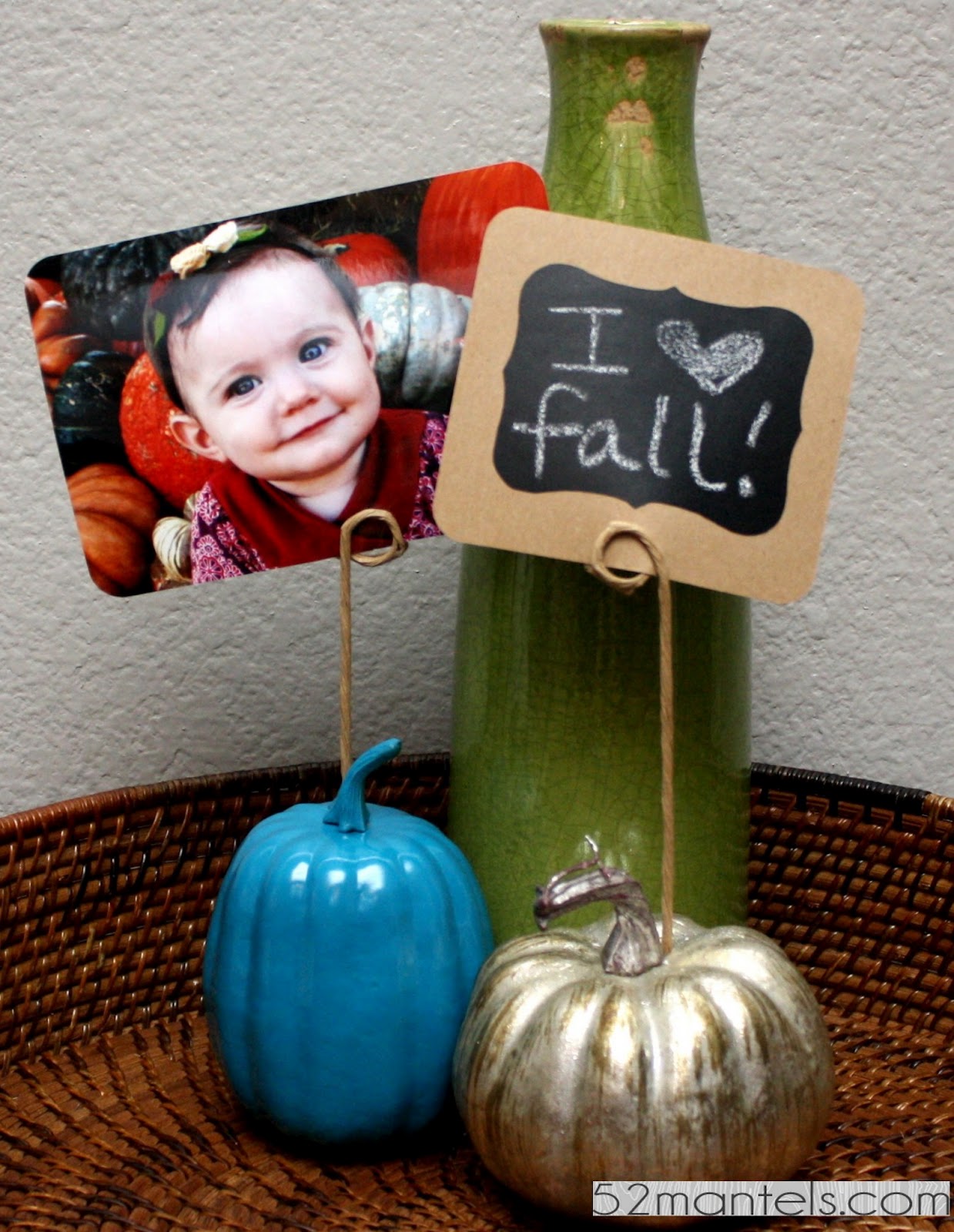 52 Mantels DIY Picture Holders {Pumpkin Style!}