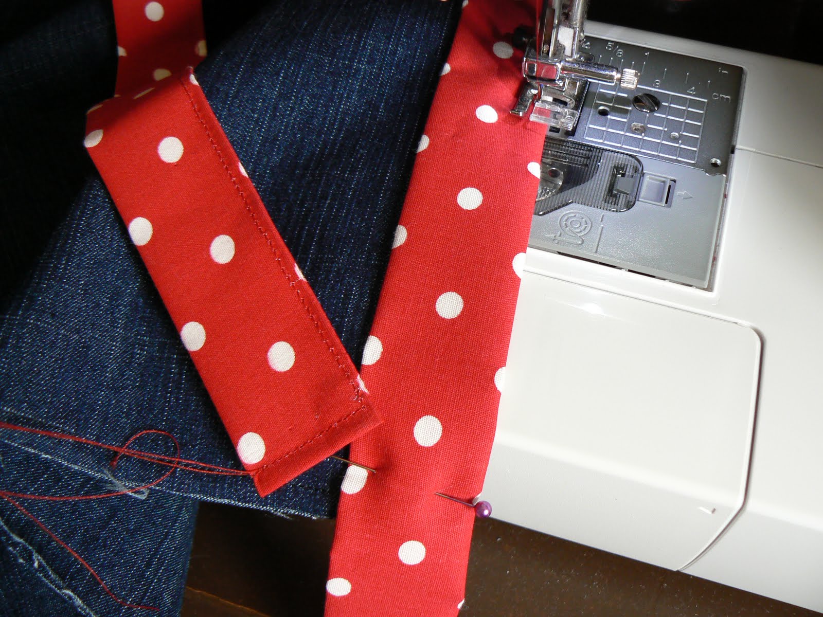 The Creative Homemaker {Cleaning} Apron