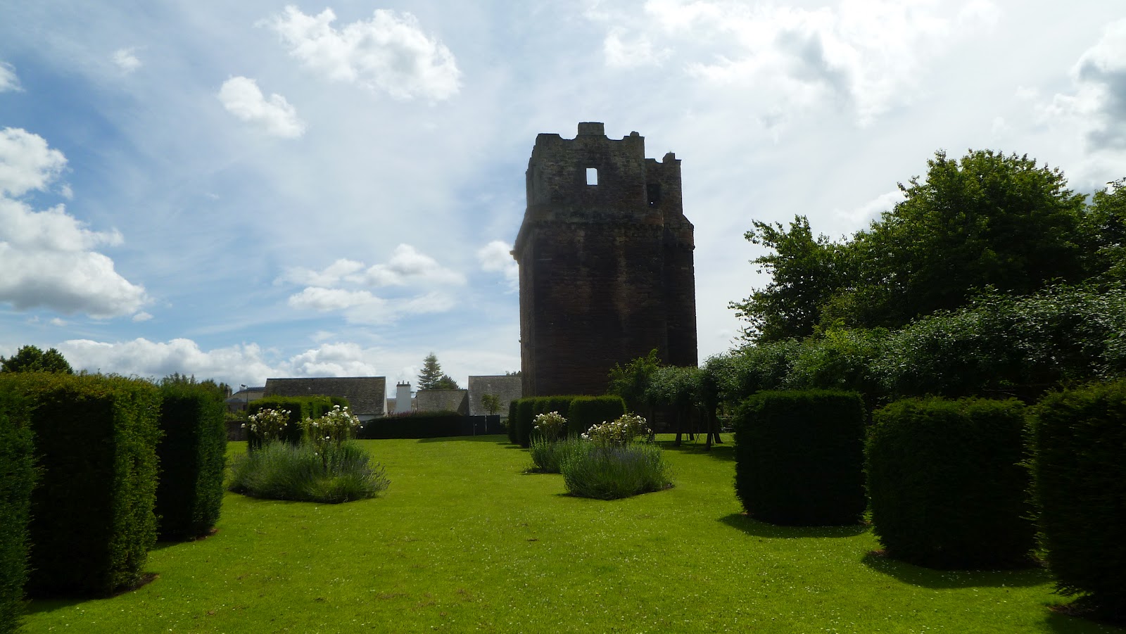 A Leisurely Ride In The Sun... BikELove Scotland