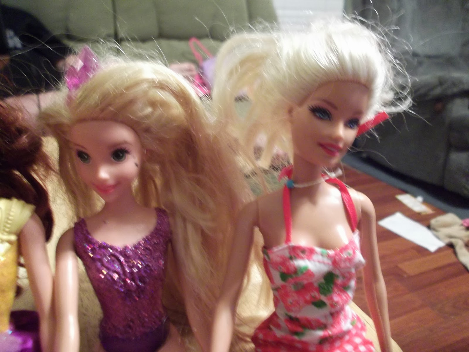 untangling barbie hair