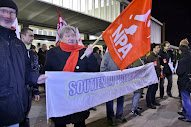Photos du rassemblement de soutien aux luttes en Tunisie et en Algérie à Arras le 19 janvier 2011