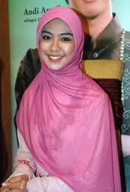 cara berjilbab oki setiana dewi