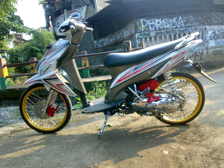 BATMAN RETURN: Inspirasi Modifikasi Vario Velg 17.