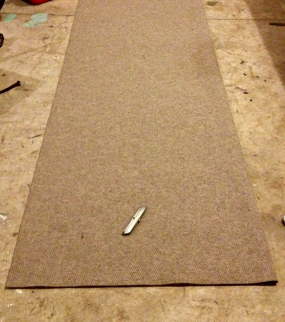 Custom Painted Runner Rugs {Garage Mudroom Makeover}