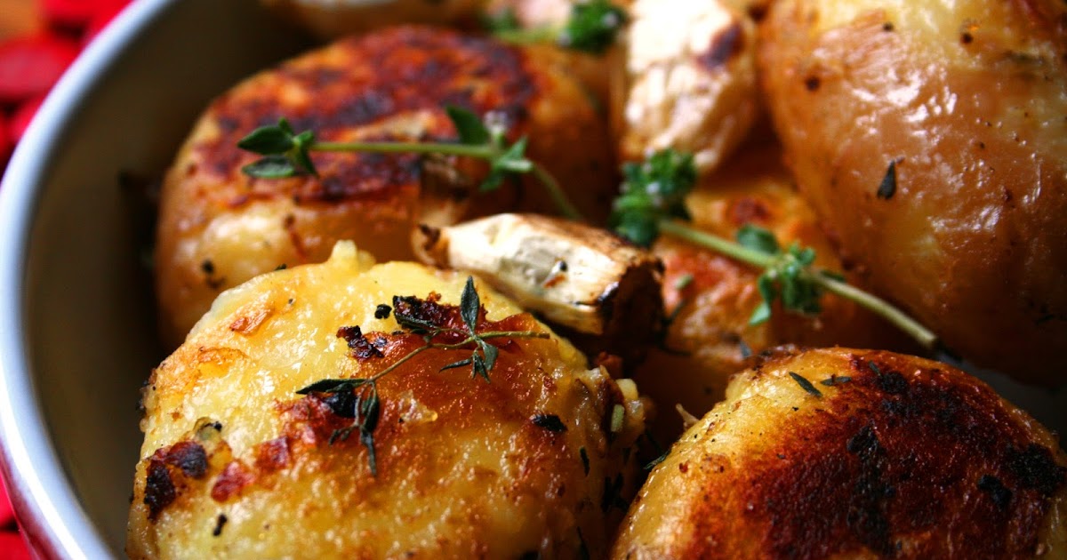 Cooking is a Pain Perfect Roast Potatoes with Thyme and Garlic