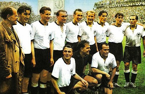 Educación Física y Cultura Física HISTORIA DE LOS MUNDIALES DE FÚTBOL