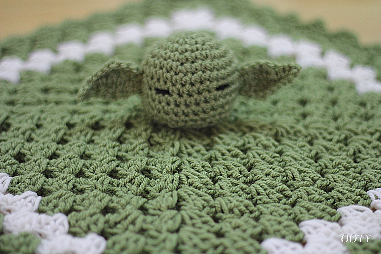 Ooty In Crochet New Lovey Blankets