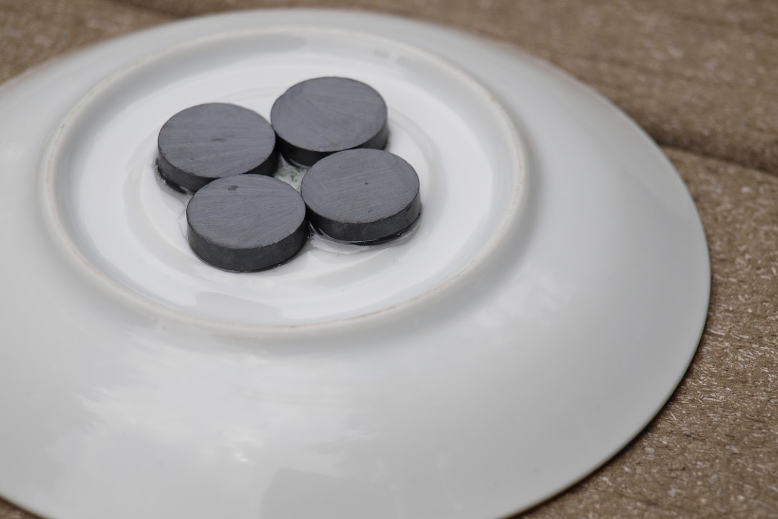 Elemental Carbon Pin Dish // DIY