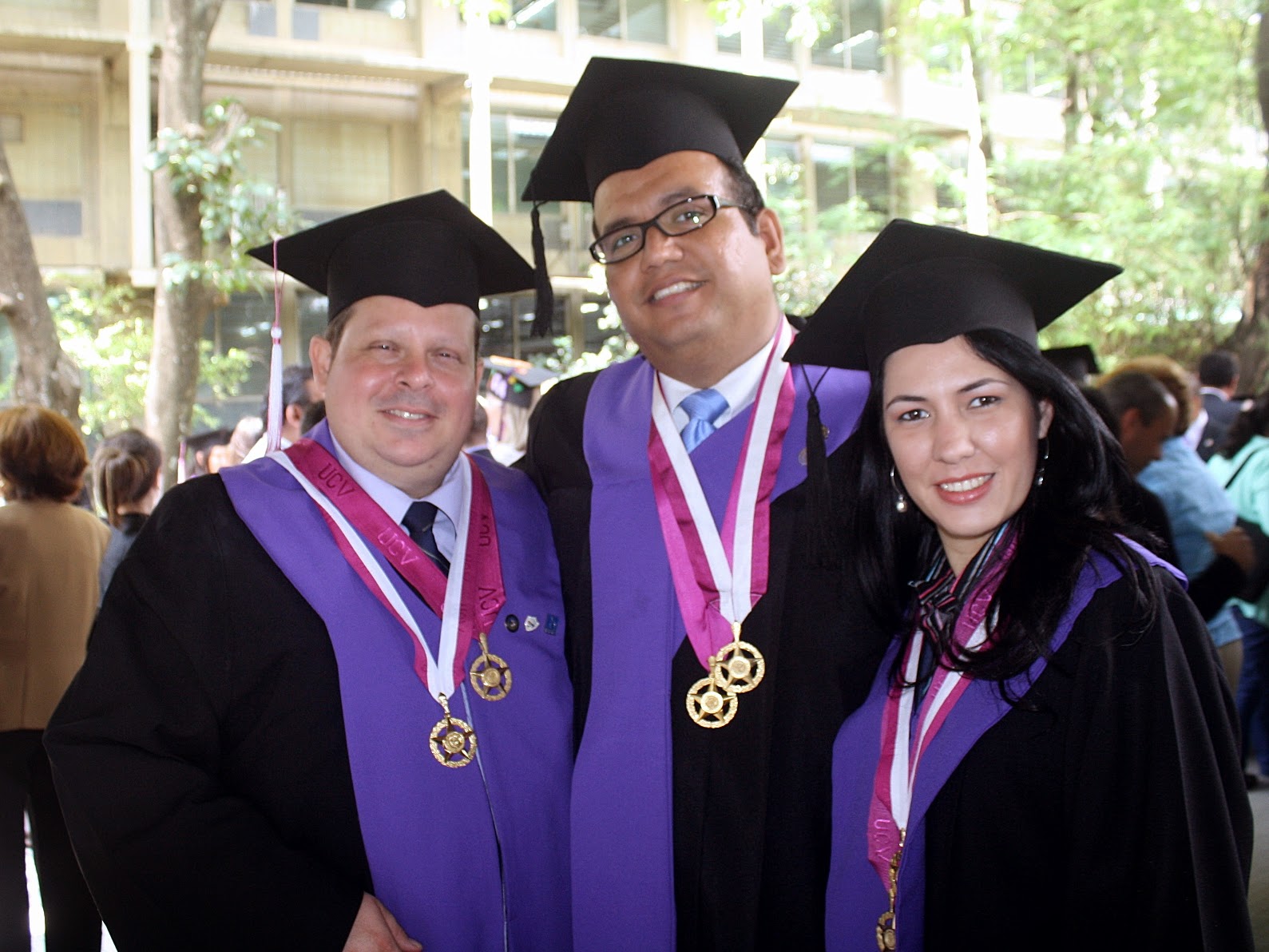 TOGA Y BIRRETE UCV ESPECIALIZACIÓN Y MAESTRÍA