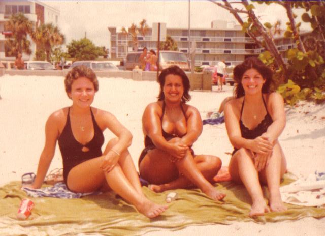 Lory Geada Gonzalez (1970s - 1980s) En Tampa, Florida, EEUU