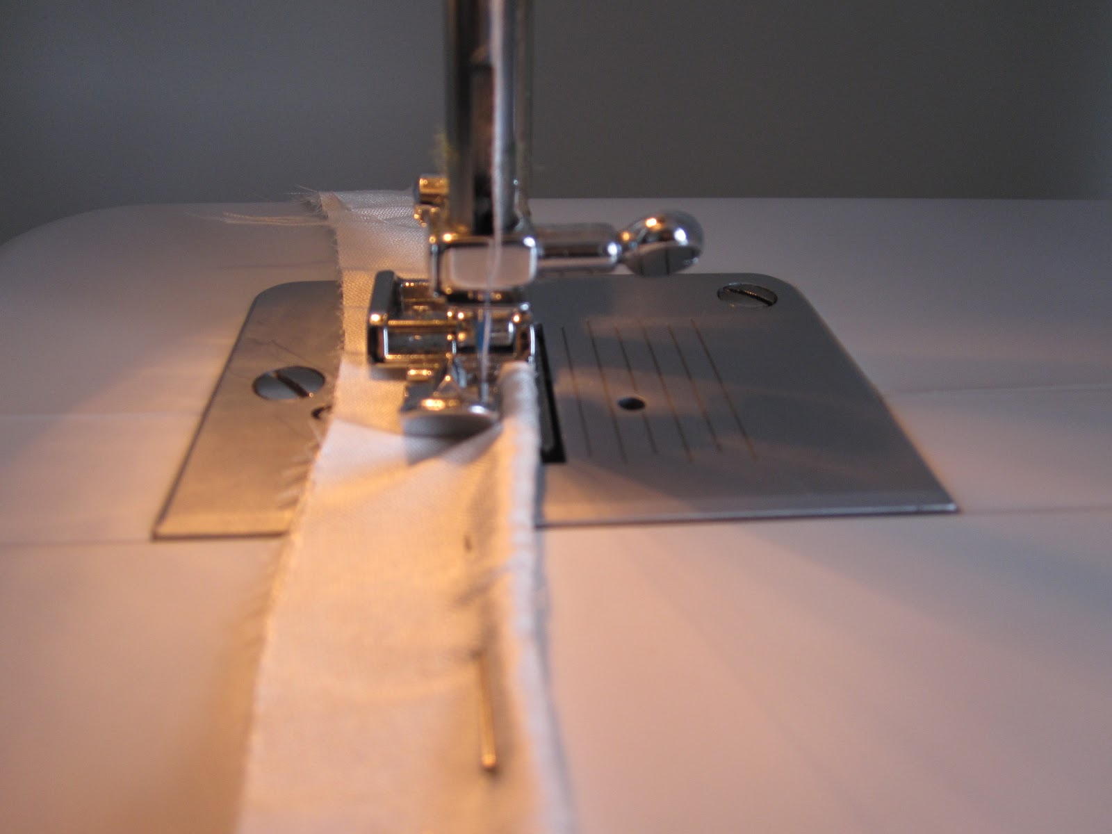 Queen of Darts How to make covered cord/loops for a laceup back