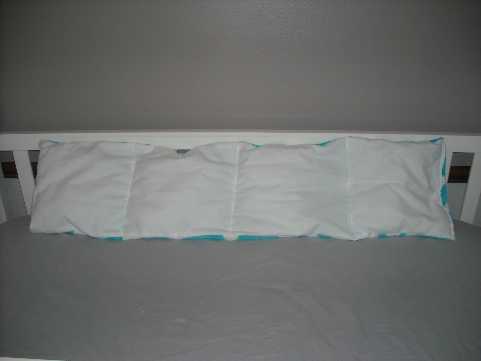 SmallTownJulia DIY Easy crib bumpers