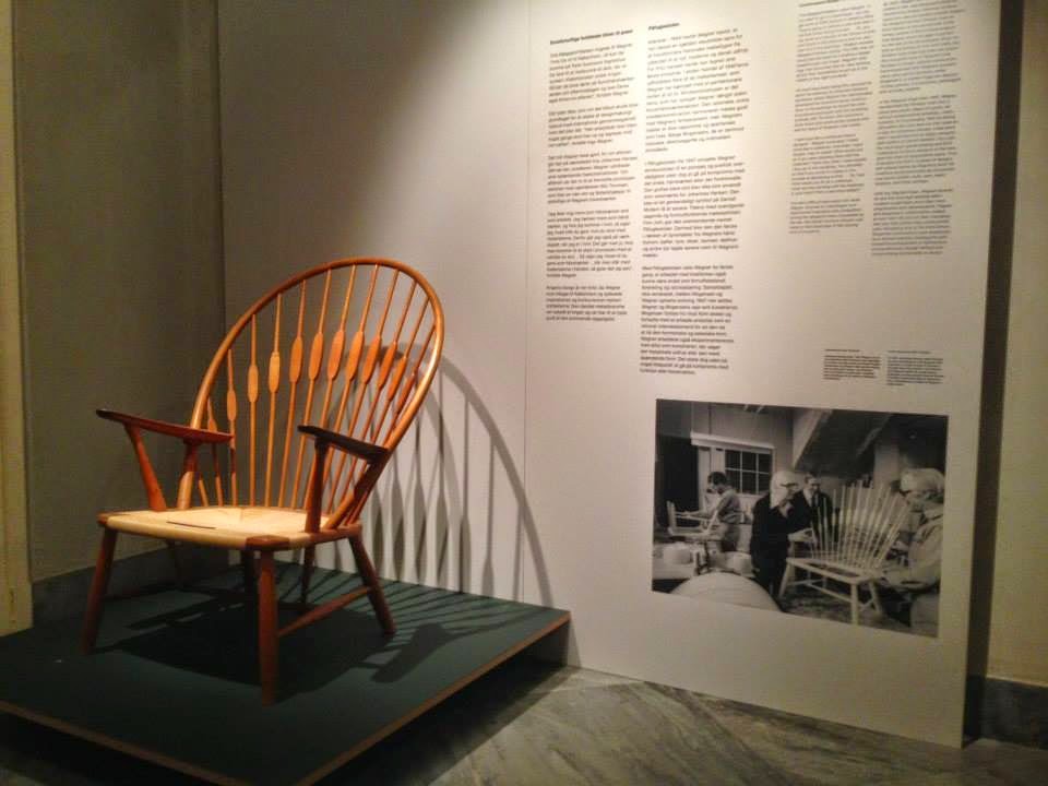 夏克式家具/梯背搖椅/椅背的水平橫桿取代溫莎式的縱向木條支撐