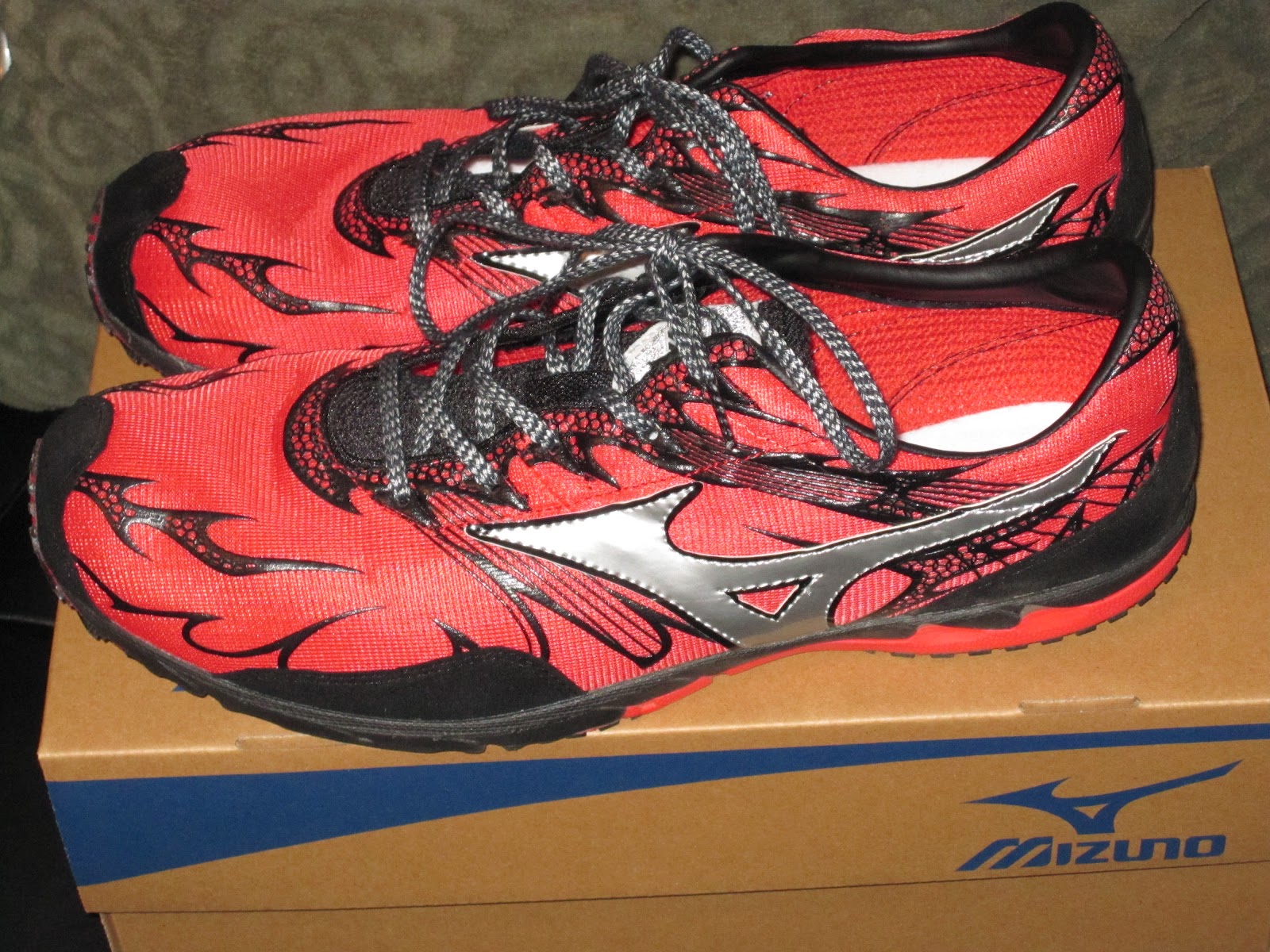 mizuno wave universe 4 review