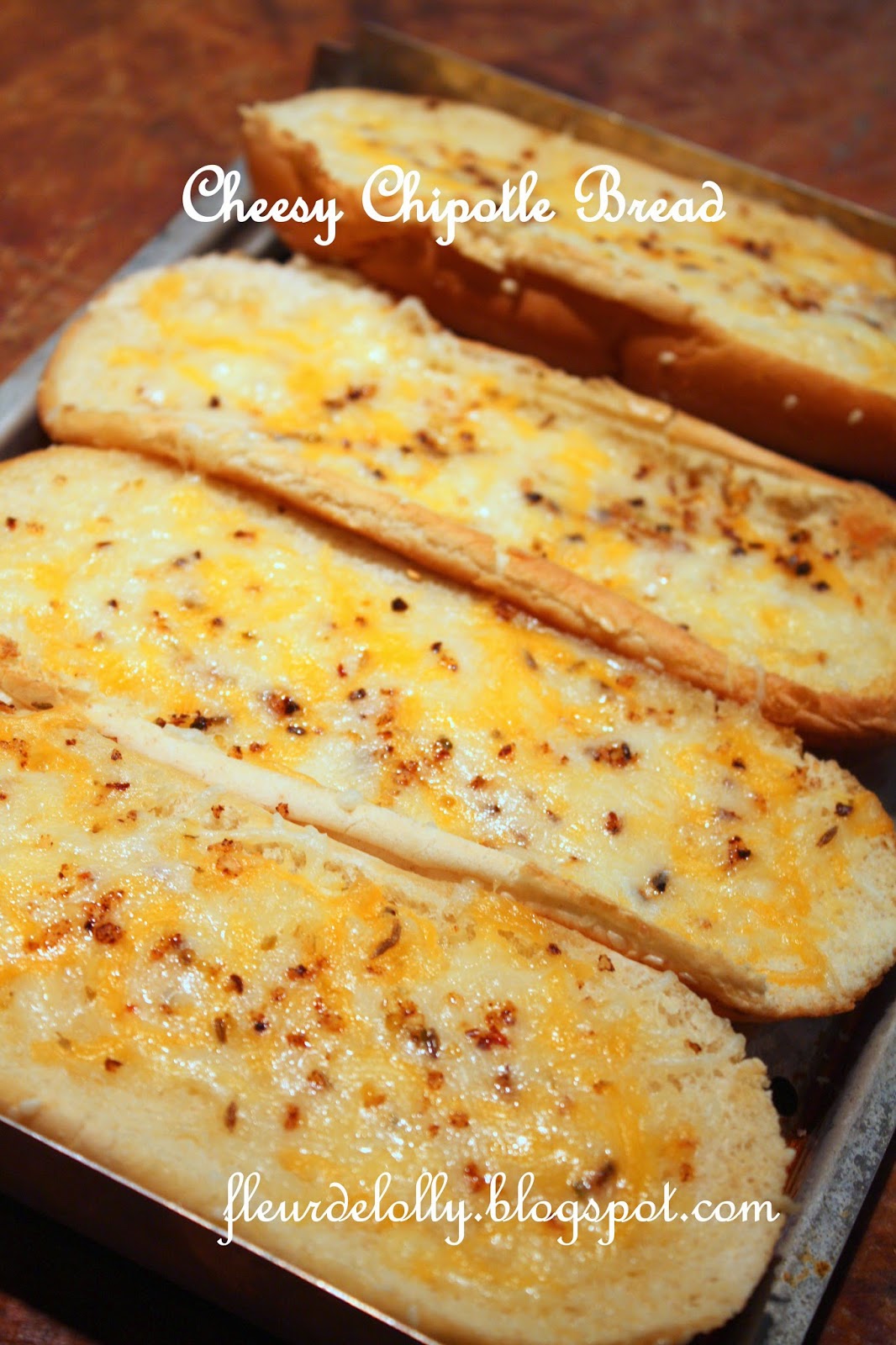 Fleur de Lolly Cheesy Chipotle Bread