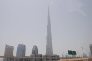 Burj Dubai im Dunst (burj khalifa dubai )