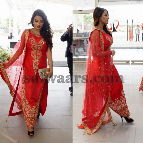 heavy indian dresses