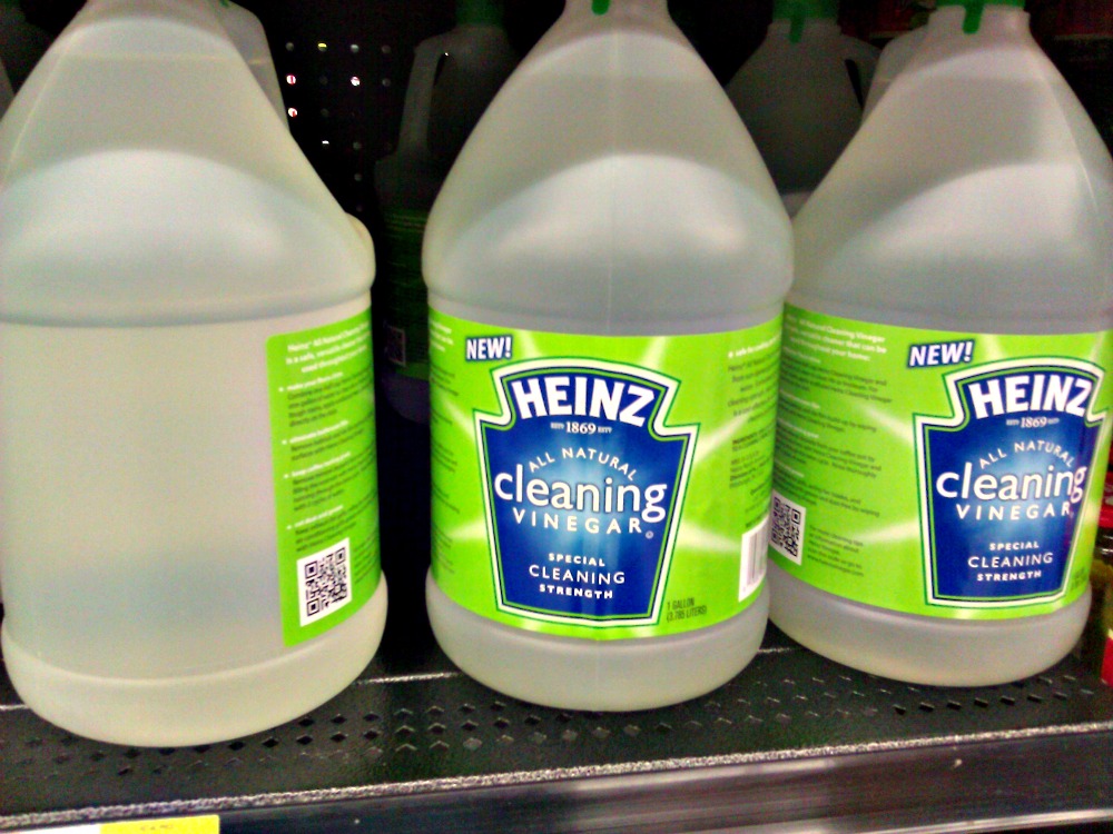 EcoFriendly Cleaning with HeinzVinegar Plus 3 Tips to Cleaning with