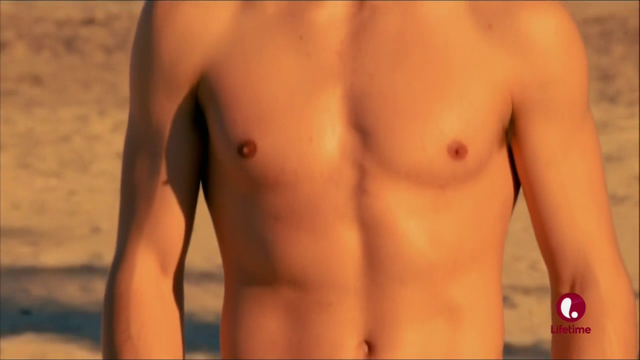 Alex Esola Shirtless.